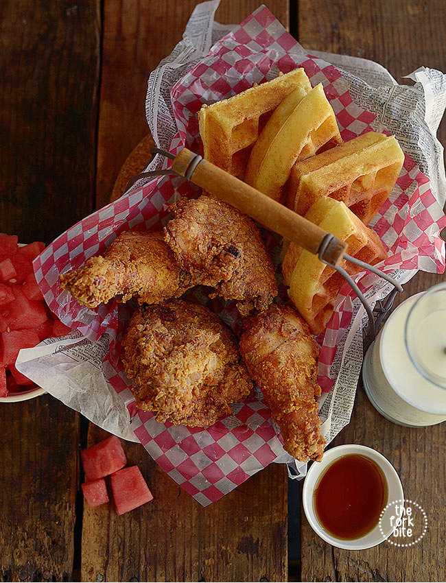 I made these copycat Roscoe chicken and waffles recipes which are one of the best and delicious combos out there. Visualize a perfectly seasoned, juicy, and crunchy fried chicken on top of a crispy and fluffy inside malted Belgian waffles.