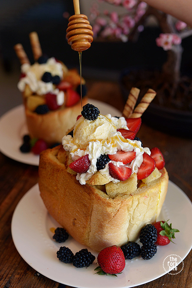 Shibuya Honey Toast - Turn an ordinary toast into a delicious and attractive lighter dessert your friends and family will love.