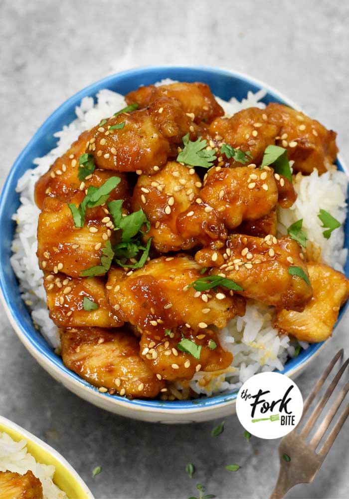 Sesame chicken bites that so easy to whip up in a pan and easy to clean up. Simply cut the chicken into bite sizes to cook them fast while the finger-lickin’ sesame sauce comes together in just a matter of a minute.