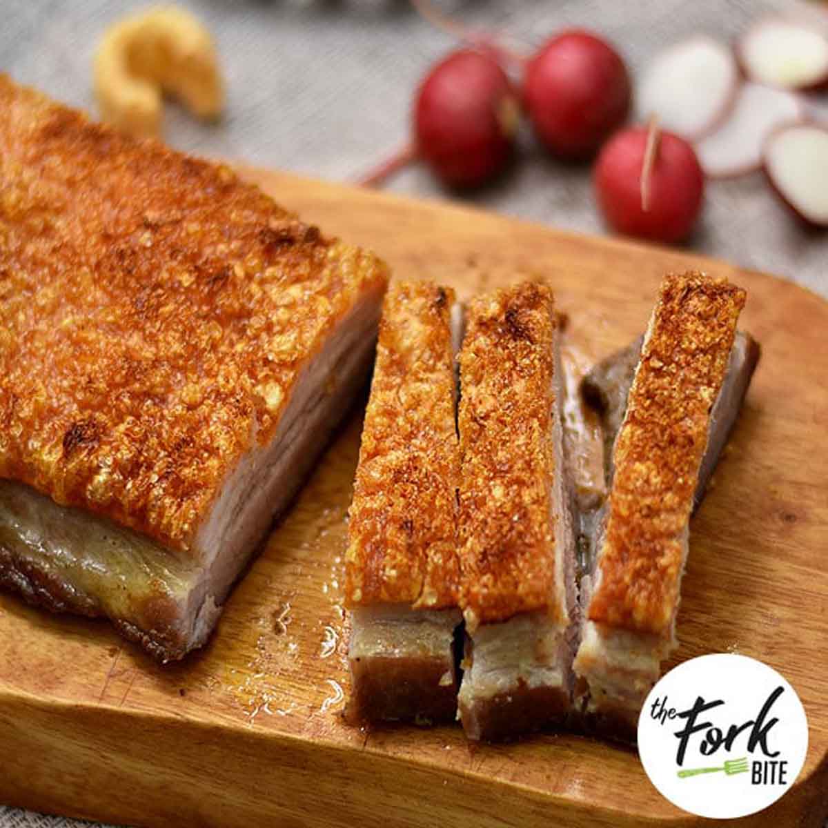 With your first bite on this Crispy Pork Belly, you can hear satisfying crackles of the skin, followed by the lip-smacking fat layer. You can’t imagine such heaven-sent pizzazz on a plate.