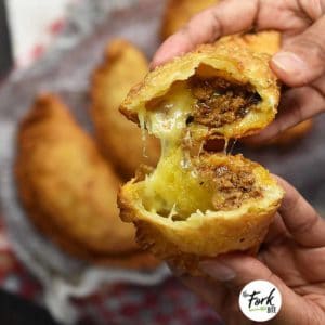 Empanadas Recipe - These delectable little pockets of yummy-ness can start a family tradition that your kids will remember forever.