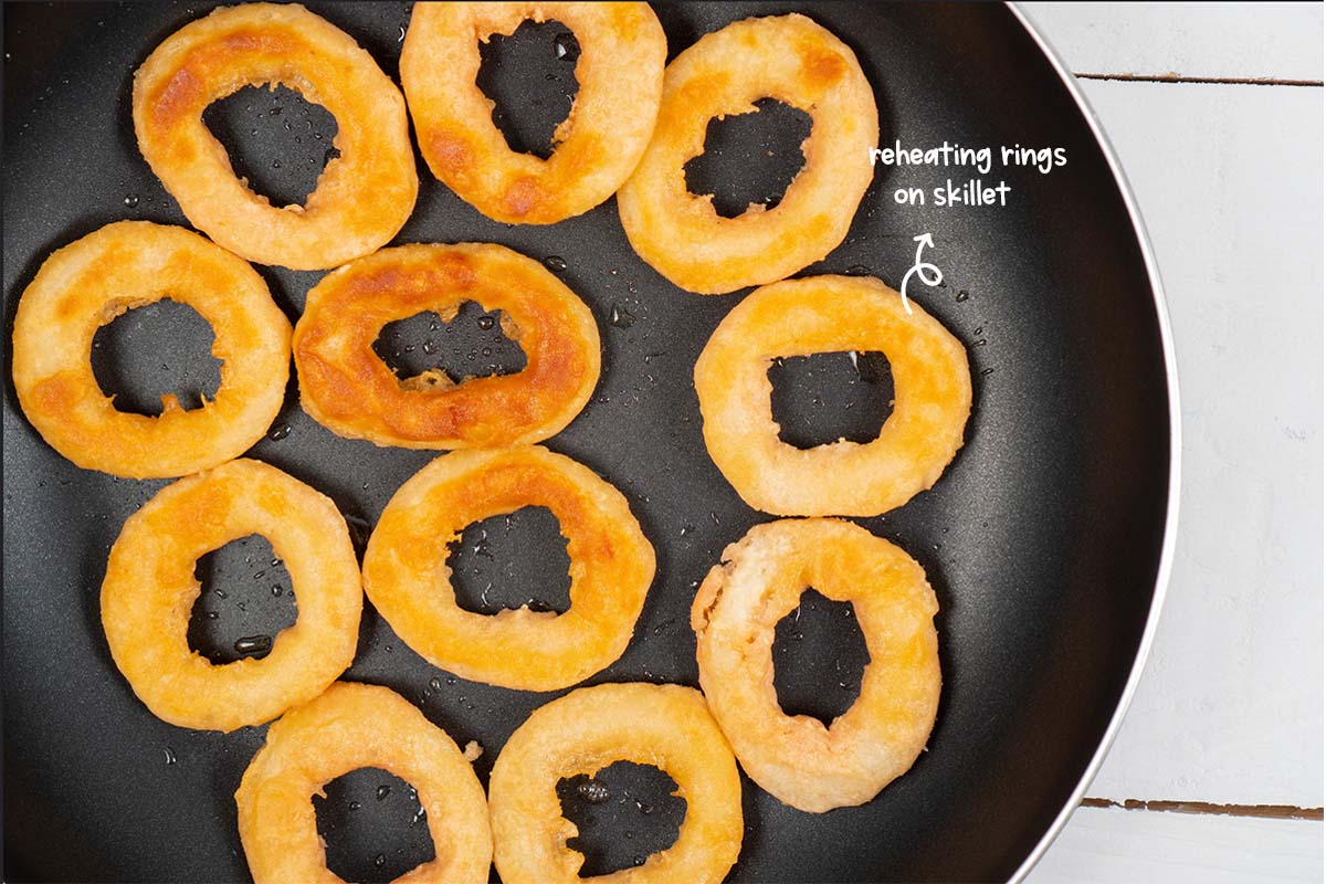 Another way to reheat the rings is on top of your stove. It’s fast and easy, and if you follow the steps I’ve laid out below, you should end up with a lovely, crispy, mouthful of joy.