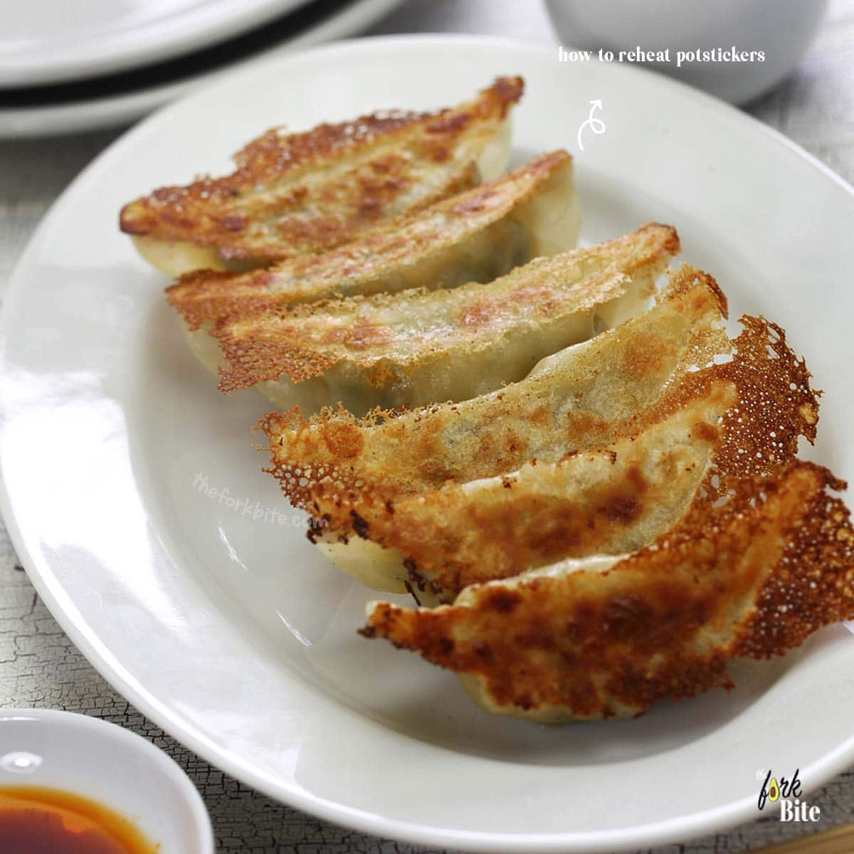 If you prefer crispy dumplings, you need to steam-fry them. It’s the traditional way of cooking Japanese style gyoza, or Chinese style guo tie.