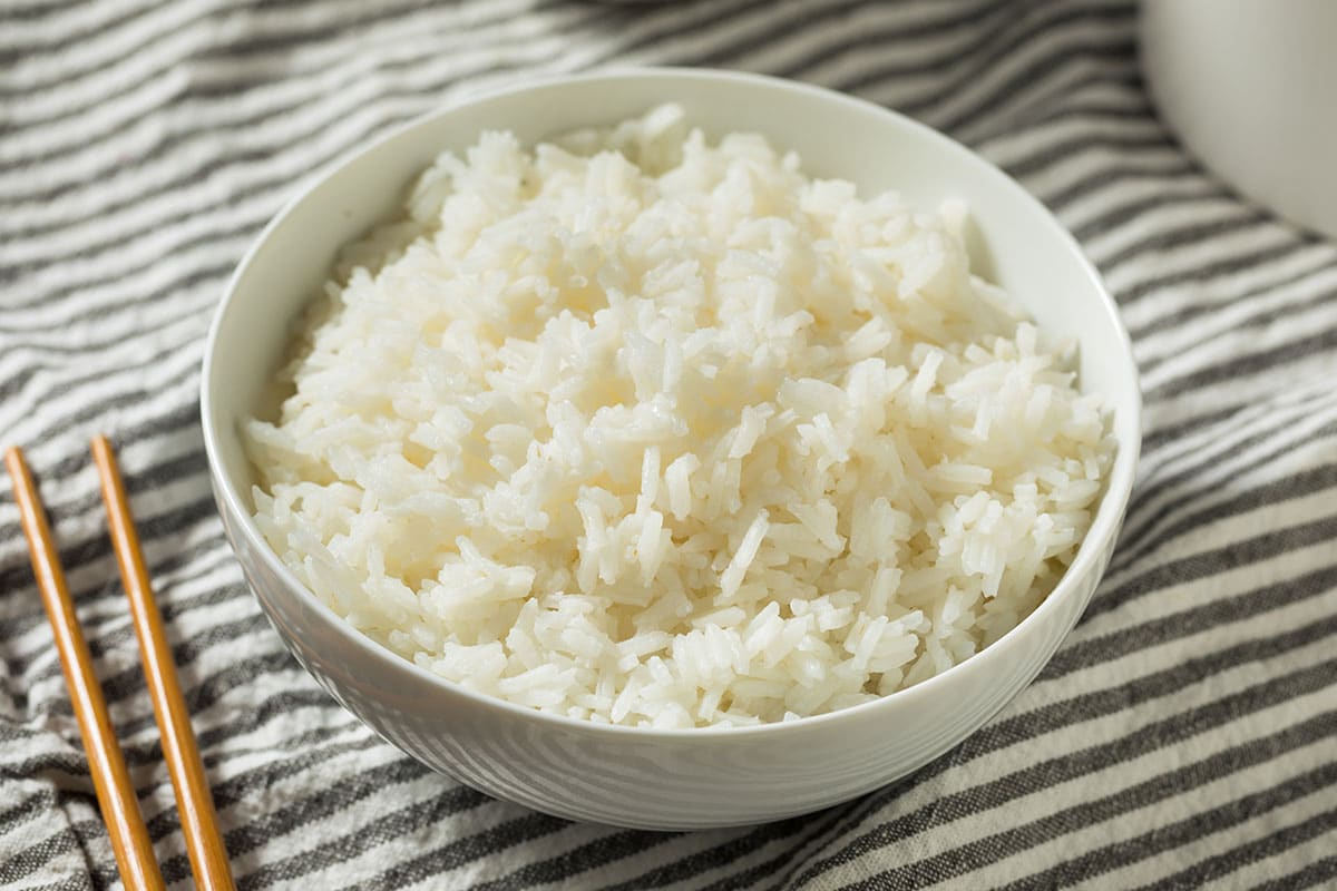 How Long Can You Keep Rice in Rice Cooker? - The Fork Bite