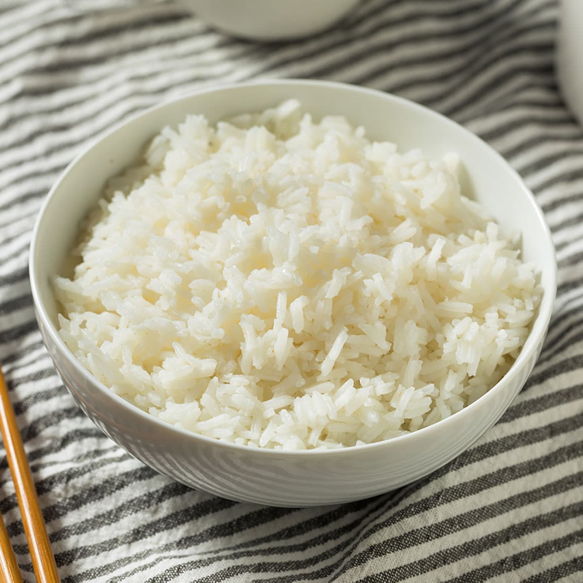 How Long Can You Keep Rice in Rice Cooker? - The Fork Bite