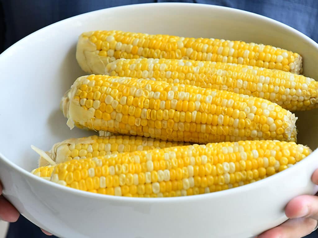 How to Reheat Corn on the Cob in the Microwave The Fork Bite