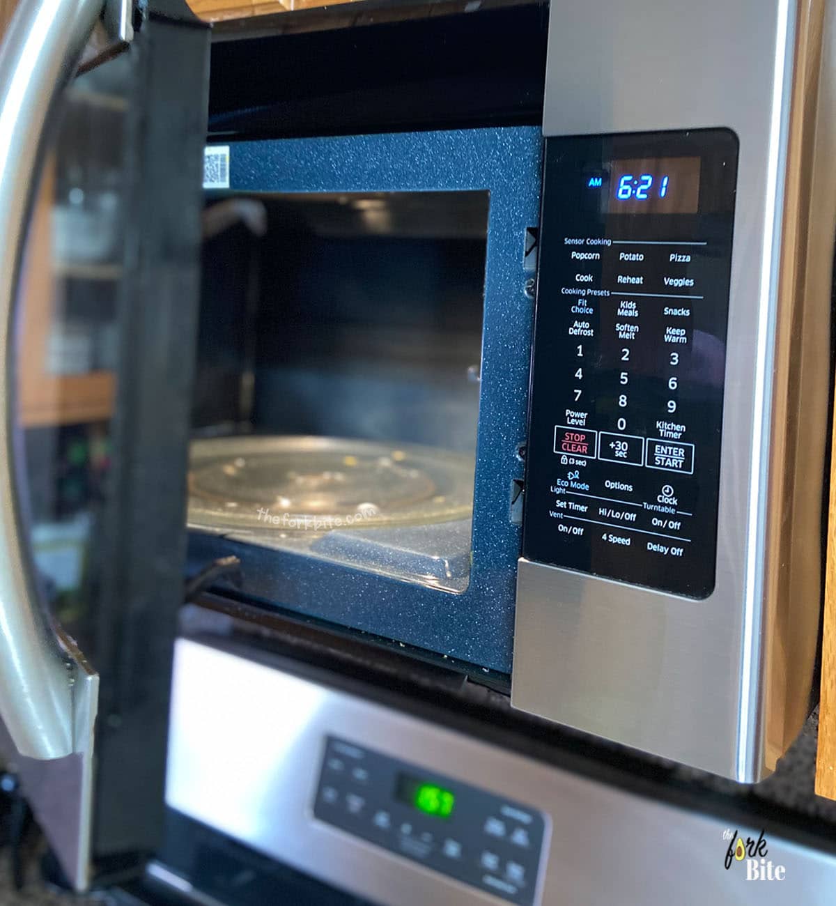 Many of the microwaves sold here in the US allow you to adjust the power setting from 1 to 10. It turns out that these numbers are percentages.