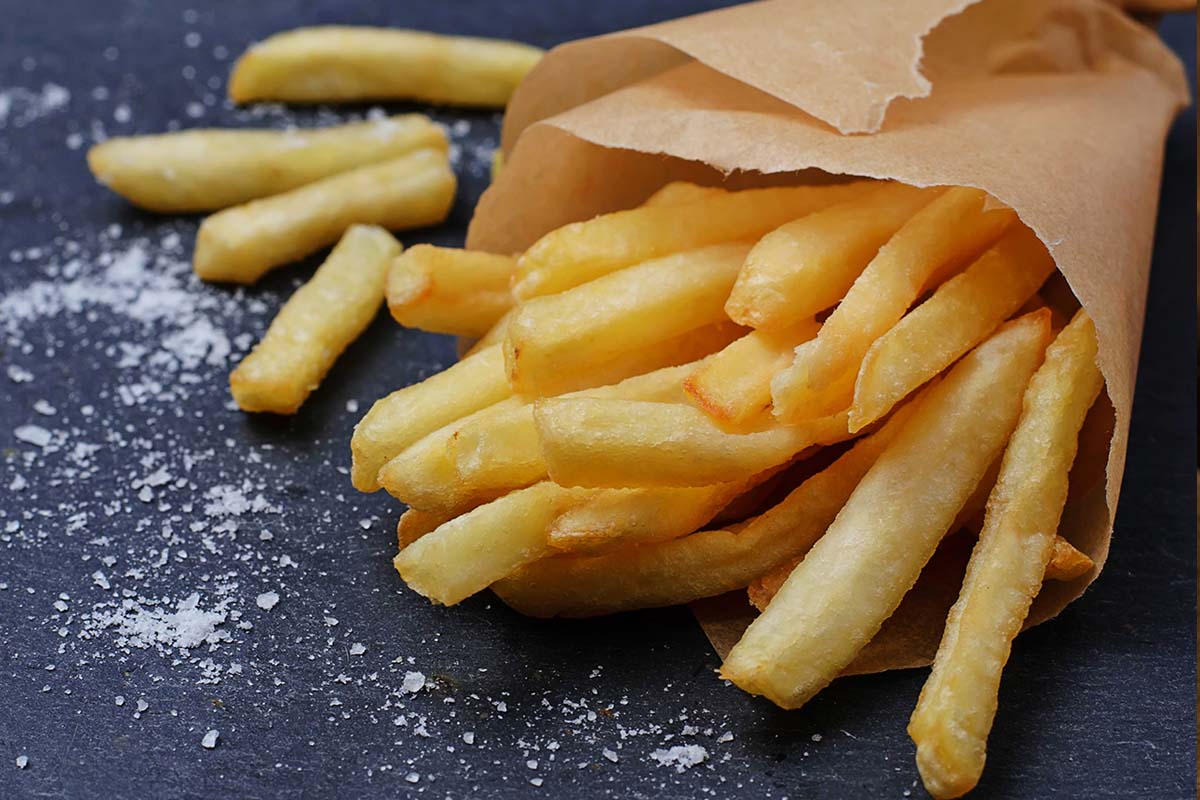 Who doesn't love a French fry? These delicious little slivers of fried potato are a must for serving alongside clam chowder.