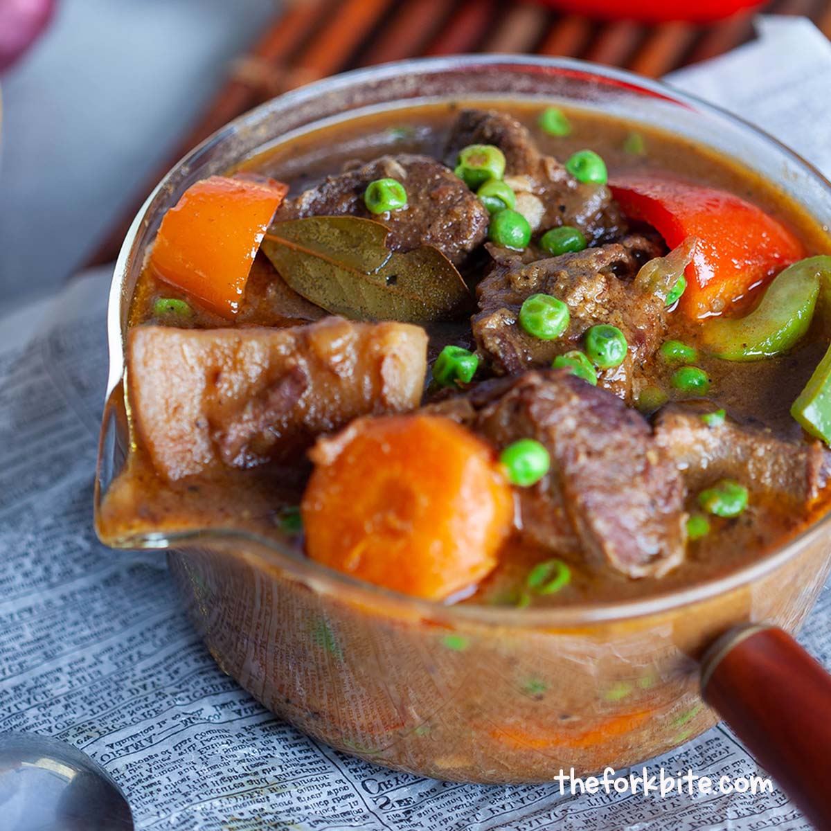 Having a bowl of juicy pieces of beef and tender vegetables immersed in a thick gravy can relive your day’s stresses. Autumn is just around the corner.