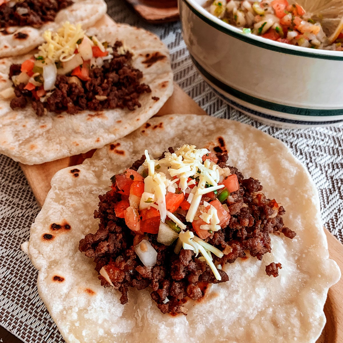 Are you looking for a way to reheat taco meat that tastes as good as when you first cooked it? You can have delicious taco meat that's hot and ready to eat in just a few simple steps
