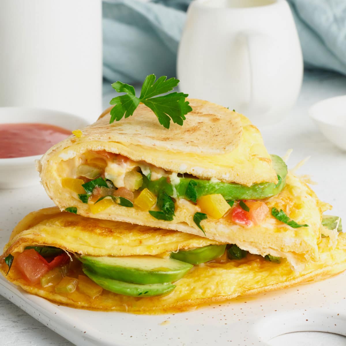 Omelets are a beloved breakfast dish, but sometimes they can be a little time-consuming to make. If you're short on time in the morning, you might wonder if it's possible to freeze omelets.