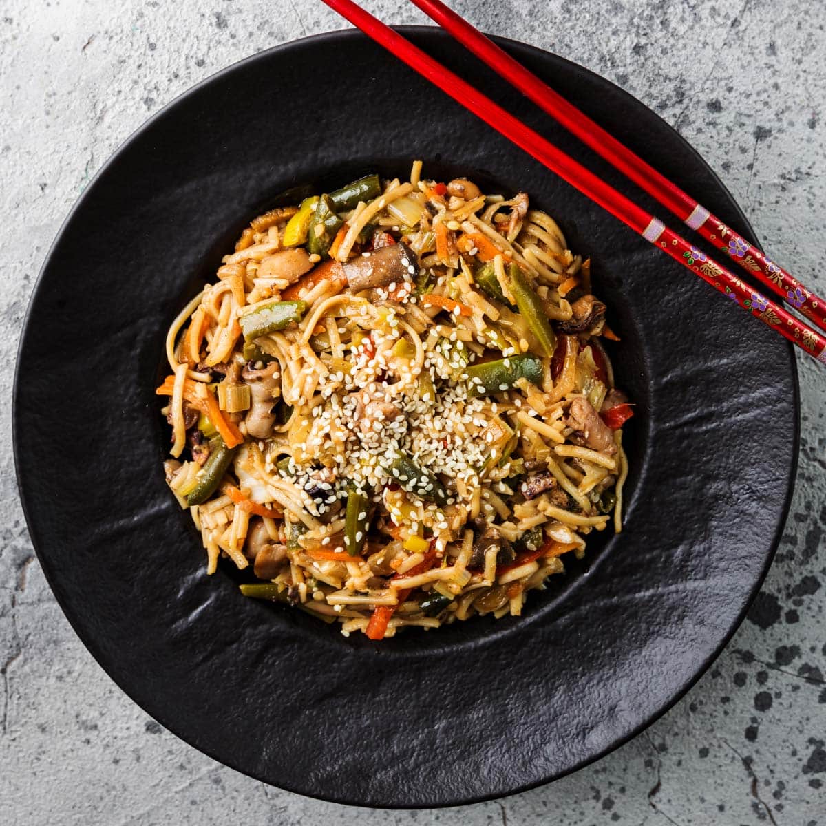 Embrace your inner chef and try Mi Xao Gion in your kitchen! With its bold flavors and satisfying textures, this dish will become a staple in your recipe collection.