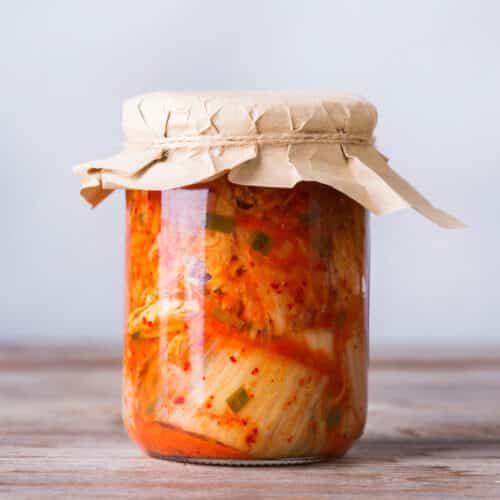 This article aims to explore and showcase a diverse range of food pairings with Kimchi, highlighting its versatility as a key ingredient in Korean cuisine and beyond.